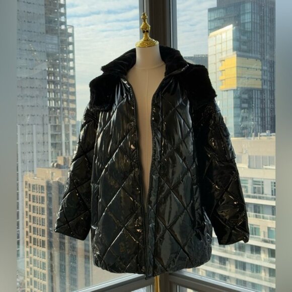 🆕 ALO YOGA 🧿 NWOT Snomoto Puffer Jacket, Black Patent Finish - Sz L / US 12-14 - Picture 3 of 16